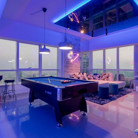 Next'House - Skyview Host Hostel Дубай Екстериор снимка