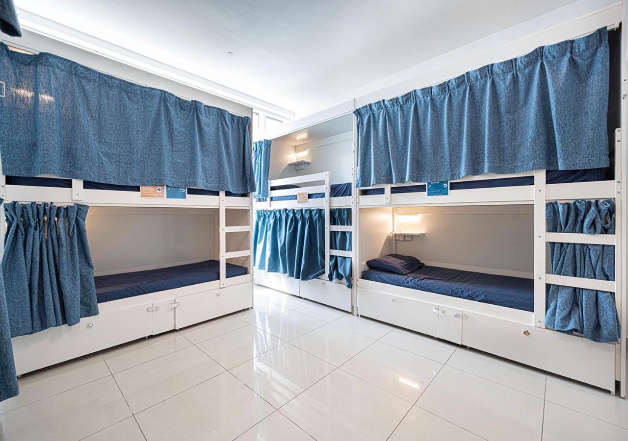 Next'House - Skyview Host Hostel Дубай Екстериор снимка