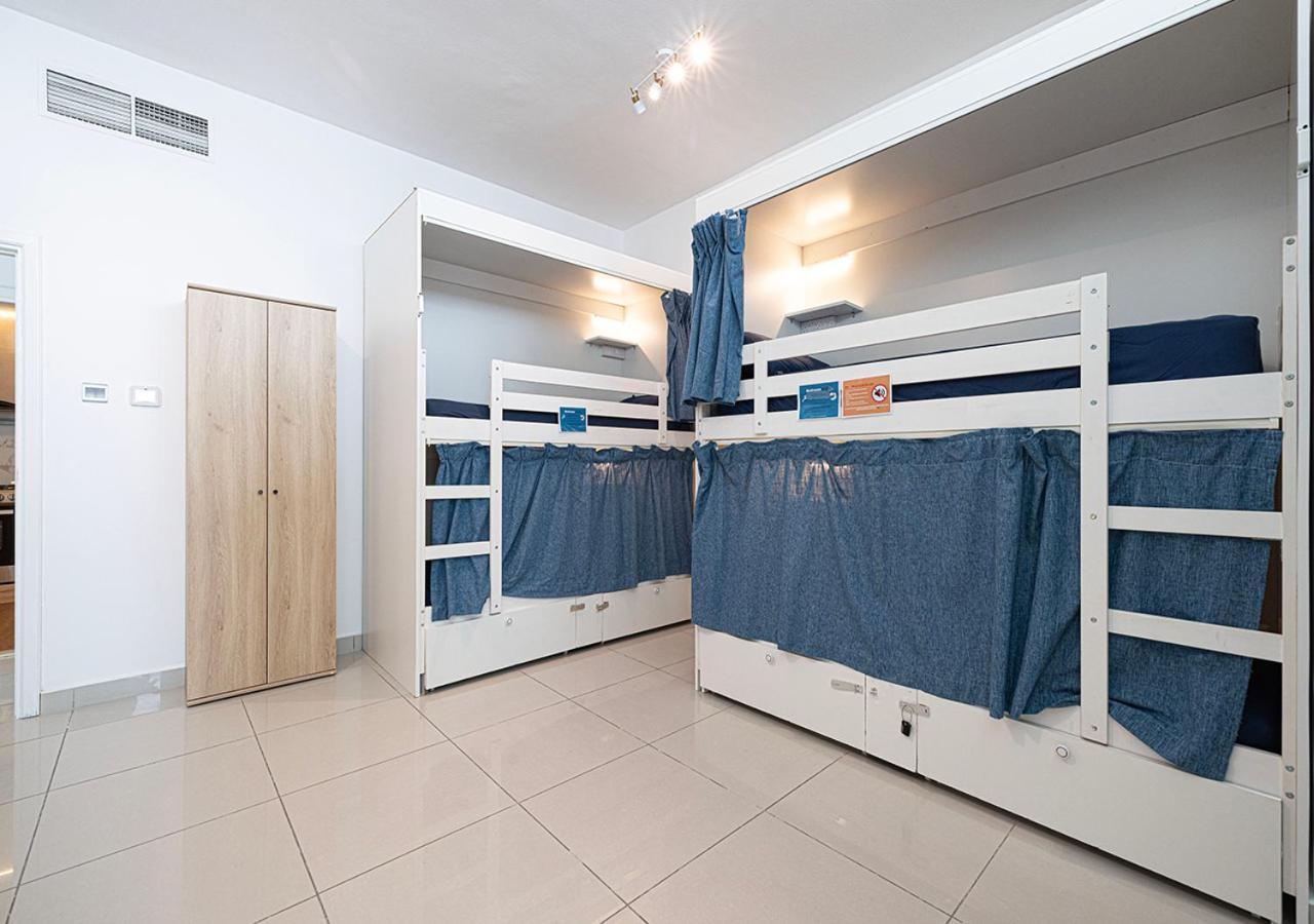 Next'House - Skyview Host Hostel Дубай Екстериор снимка
