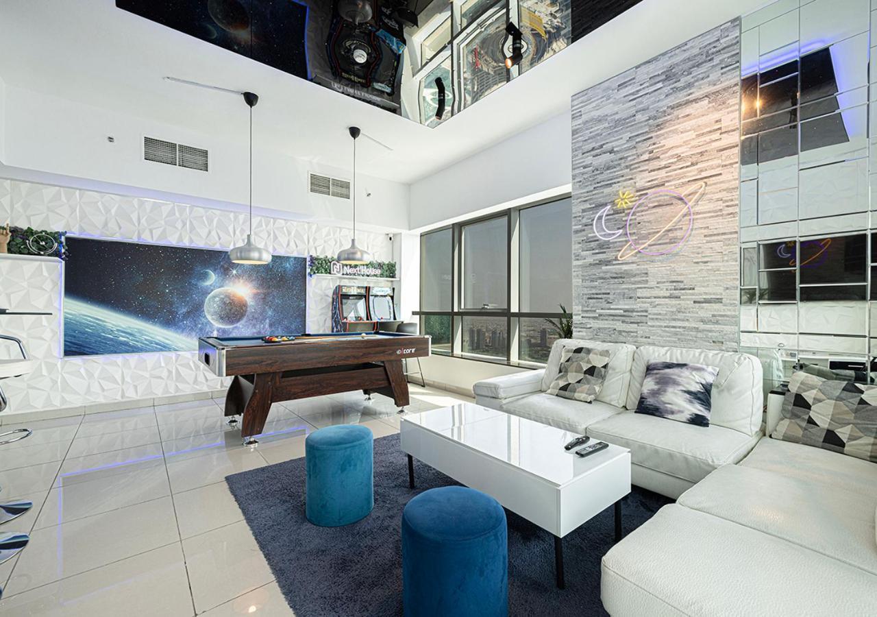Next'House - Skyview Host Hostel Дубай Екстериор снимка
