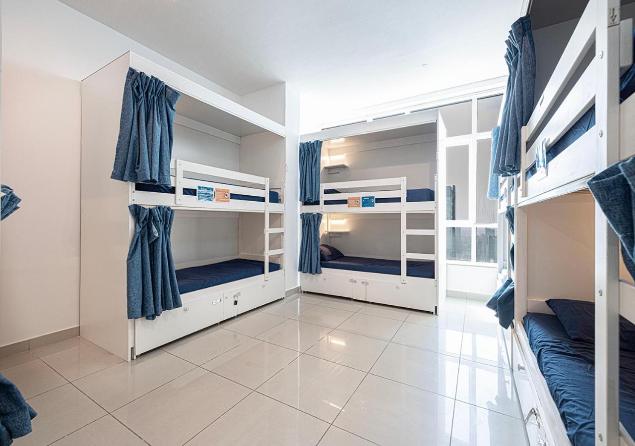 Next'House - Skyview Host Hostel Дубай Екстериор снимка